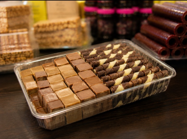 ریس سنتی آذربایجان_ تهیه شده با روغن محلی و شیرین شده با شیره انگور