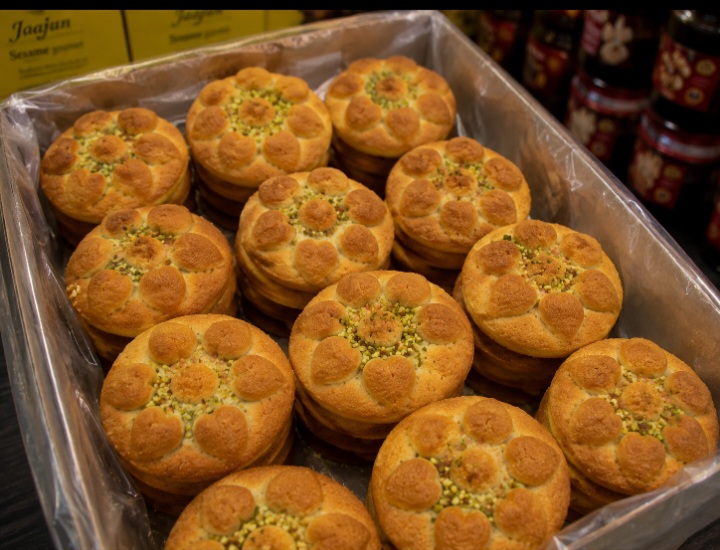 نان خرمایی کرمانشاهی اصیل_ ۵۰۰ گرم |  تهیه شده با روغن کرمانشاهی