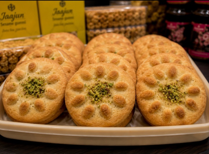 نان شکری کرمانشاهی اصیل_۵۰۰ گرم | تهیه شده با روغن کرمانشاهی